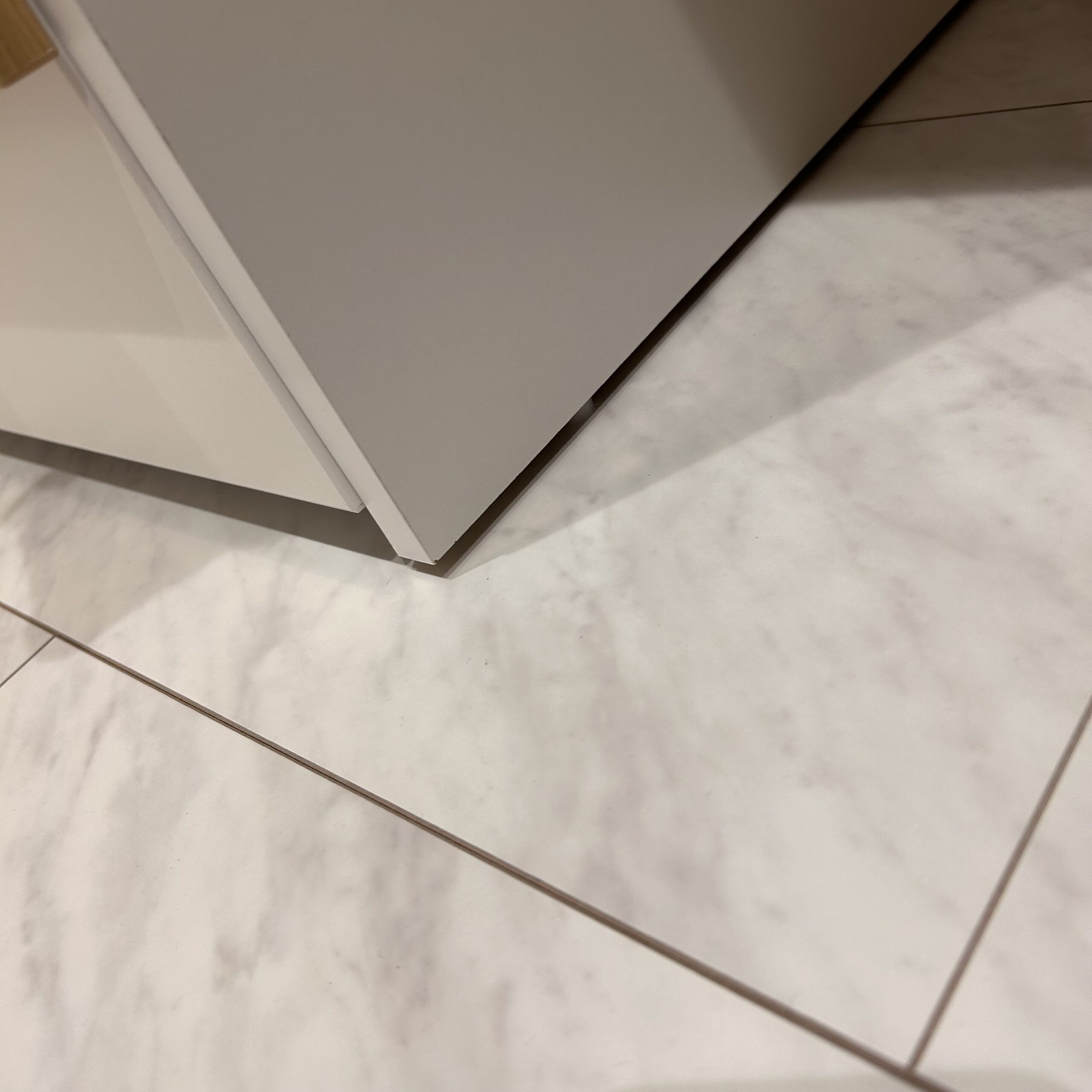 洗面台下コーティングの様子2